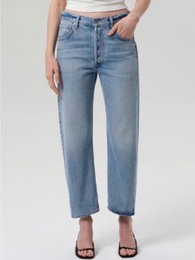 CITIZENS OF HUMANITY Dahlia Bow Leg Baby Roll
Jeans in Ribbon Size 25
